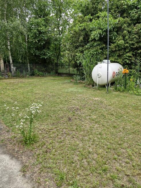 Sprzedam2domy 240m2 i 65m2 działka 3800m2gmina Leoncin 2