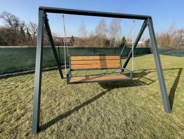 Solidna Huśtawka Metalowa - Idealna do Ogrodu!