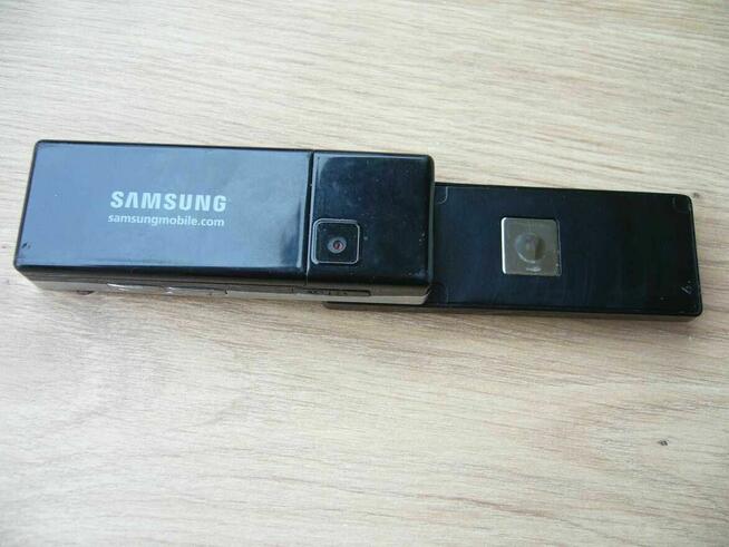 Telefon komórkowy Samsung SGH-X830 kolekcjonerski