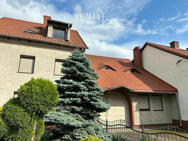 Kompleks kamienic pod domy lub mieszkania