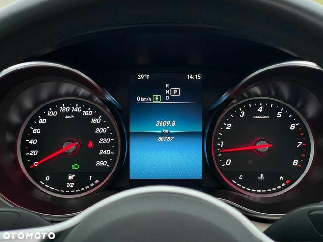 Mercedes-Benz Klasa C 300 4MATIC 9G-TRONIC