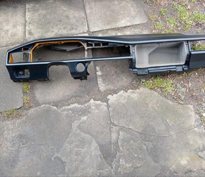 Pulpit deski rozdzielczej do Mercedesa W201 (190)