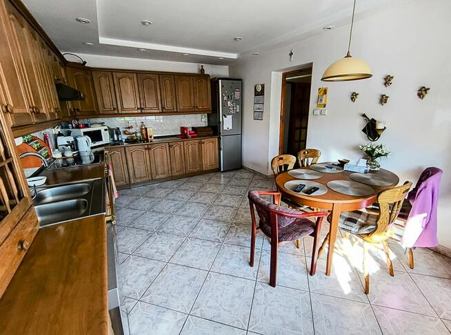 Atrakcyjny dom 173 n2 na cichym spokojnym osiedlu w Kaliszu