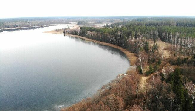 Działka nad jeziorem Zelwa