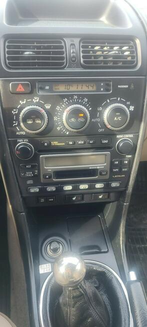 bardzo zadbany, bez korozji, niski przebieg