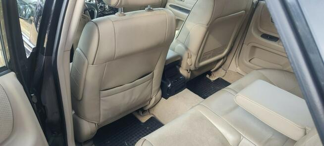 bardzo zadbany, bez korozji, niski przebieg