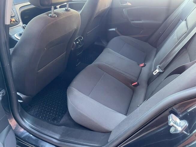 Opel Insignia 2012r zarejestrowana stan BDB Hatchback klima alufelgi