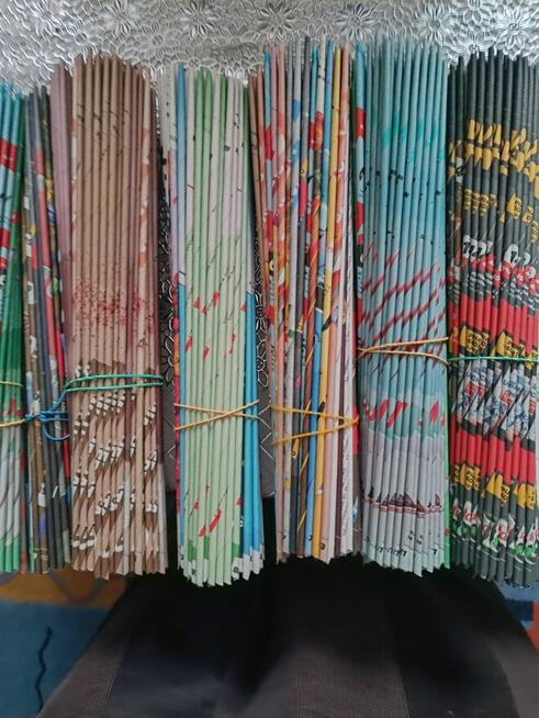 Rurki z gazetek reklamowych