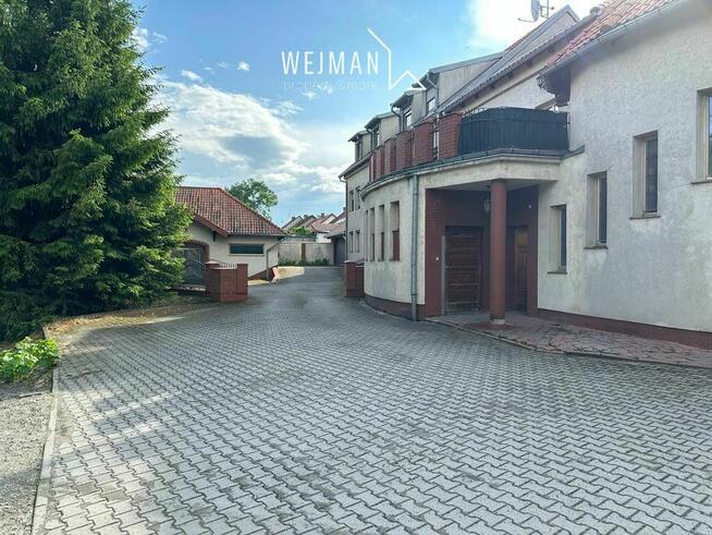 Kompleks kamienic pod domy lub mieszkania