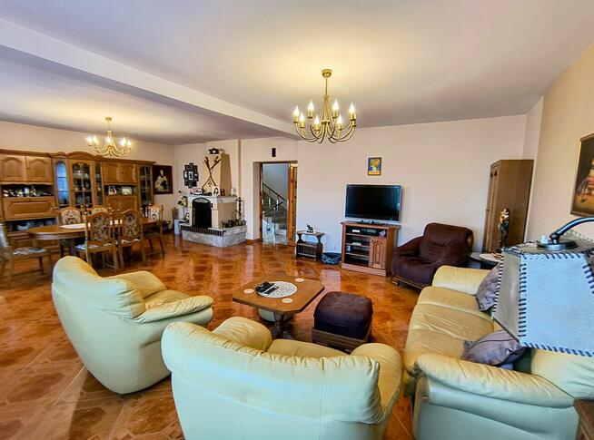 Atrakcyjny dom 173 n2 na cichym spokojnym osiedlu w Kaliszu