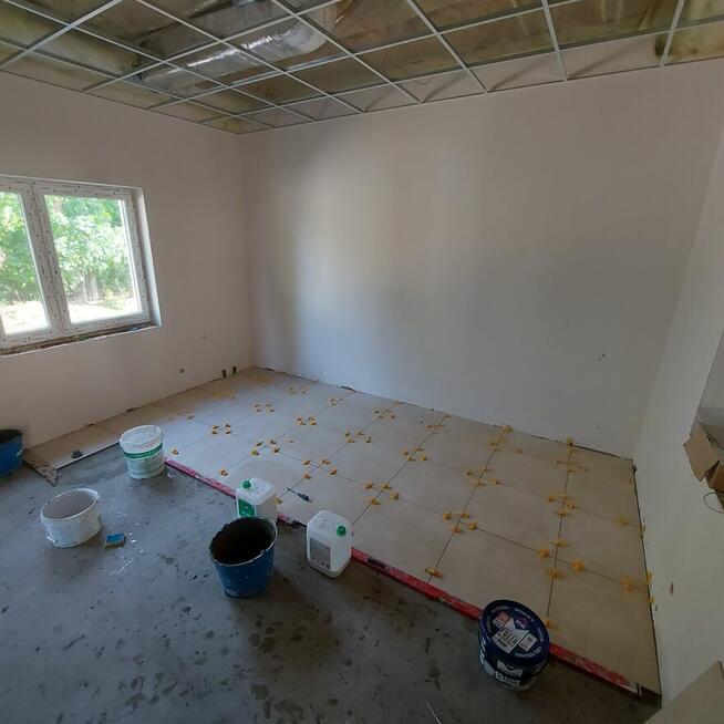 Remont malowanie montaz drzwi wykonczeniowka