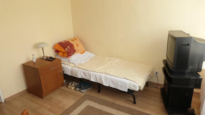 Wynajmę pokój 1-osobowy przy metrze M2 Trocka.