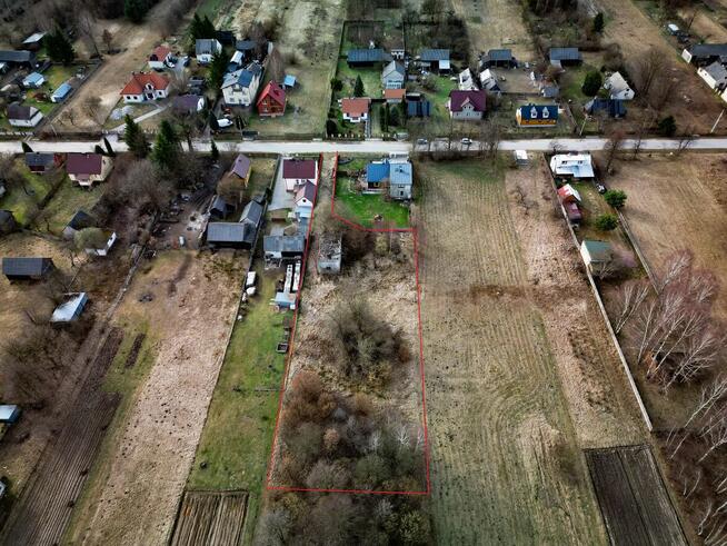 Duża działka na uboczu – spokój i przestrzeń w Kołomani