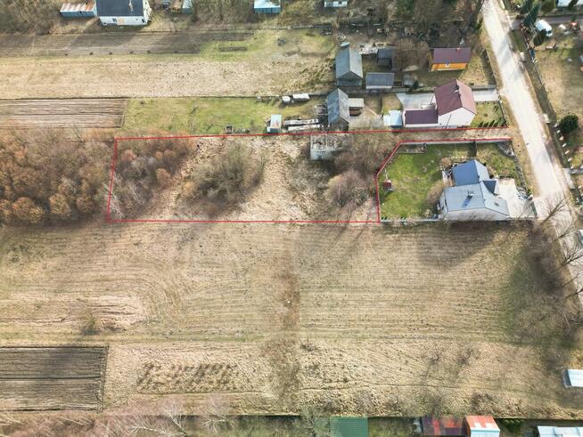 Duża działka na uboczu – spokój i przestrzeń w Kołomani