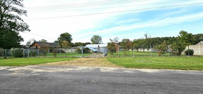 Budynki gospodarcze z dużą działką, Kolonia Gołąb