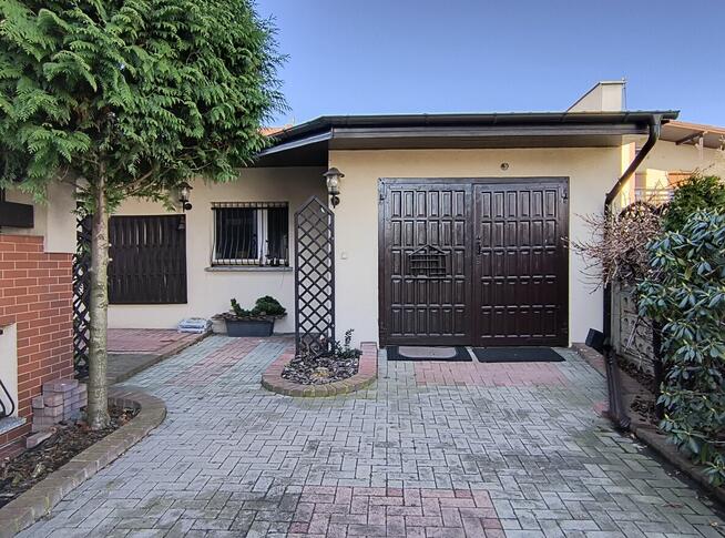 Atrakcyjny dom 173 n2 na cichym spokojnym osiedlu w Kaliszu