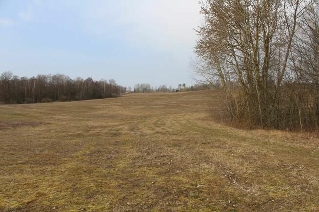 Działka pomiędzy dwoma jeziorami obok Mragowa