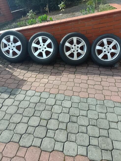 Sprzedam opony z felgami