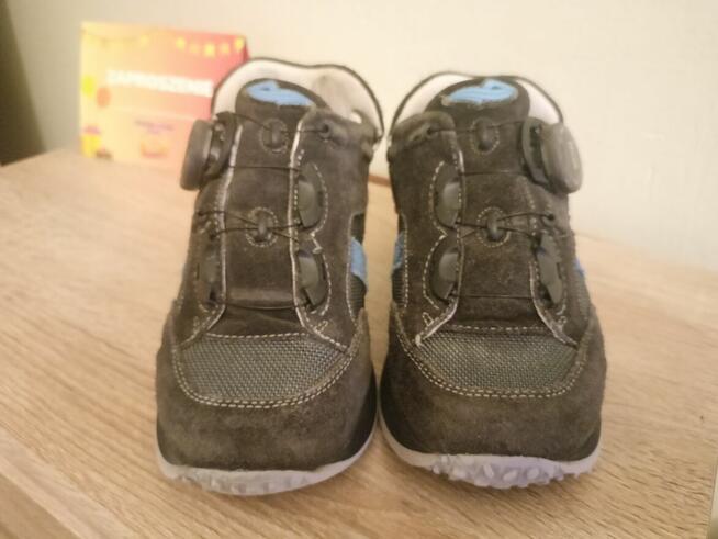 Odsprzedam sprawne buty do ortez dla chłopca