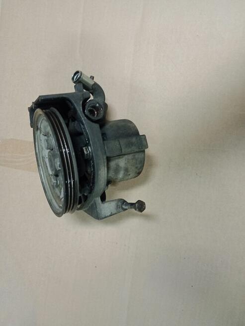 Fiat linea 1.4 8v pompa wspomagania