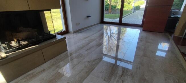 Czyszczenie posadzki , impregnacja i polerowanie podłóg