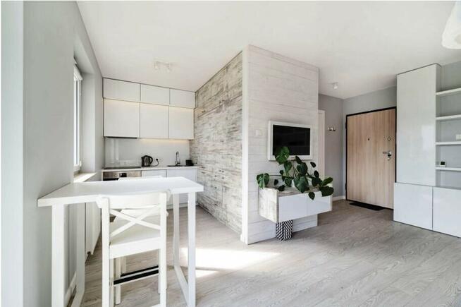 Kawalerka na sprzedaż -gotowa do zamieszkania