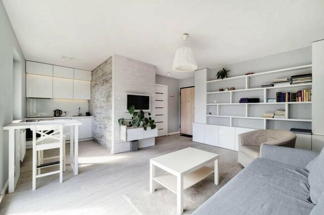 Kawalerka na sprzedaż -gotowa do zamieszkania