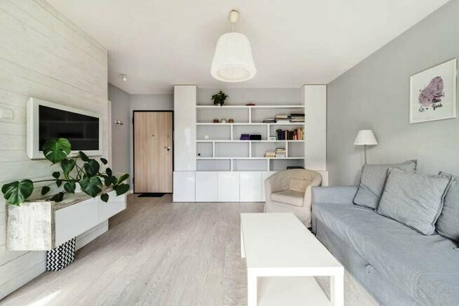 Kawalerka na sprzedaż -gotowa do zamieszkania