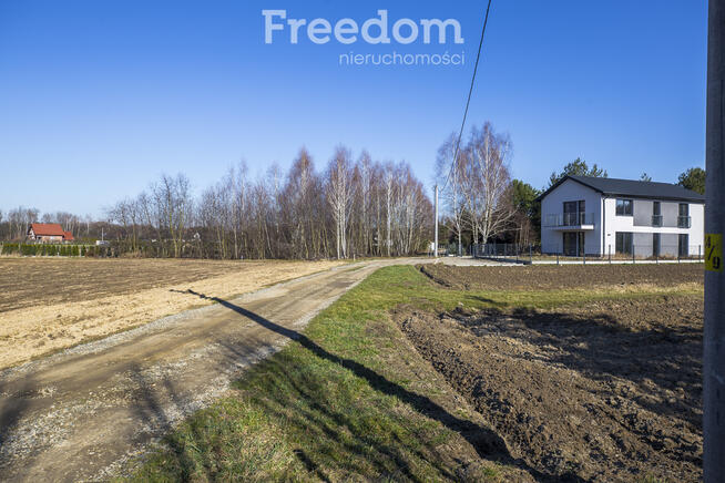 3 działki budowlane po 15,2 ar w Brzeźnicy