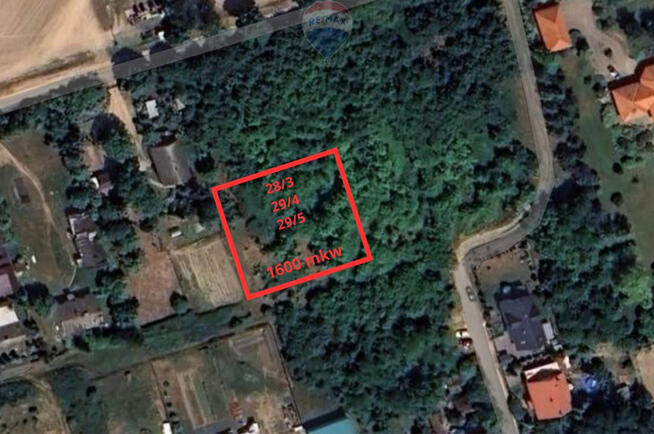 Urocza działka w lesie nad Wisłą