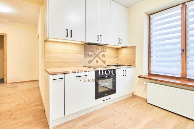 2 lokale mieszkalne 330m2, działka 27 arów,bez PCC