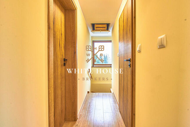 2 lokale mieszkalne 330m2, działka 27 arów,bez PCC