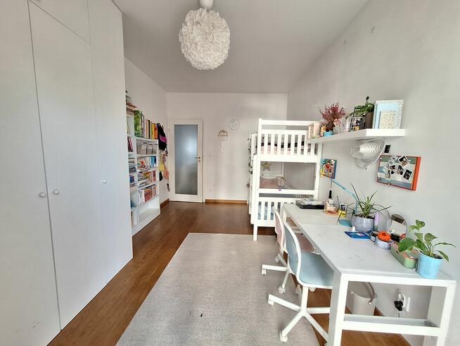 3 pokoje z balkonem i miejscem postojowym