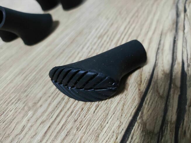 Nakładki Końcówki Buciki kijki trekingowe Nordic Walking