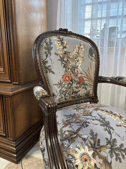 Fotelik ludwikowski, po renowacji