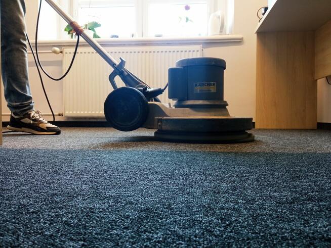 Skuteczne czyszczenie wykładzin i tapicerki meblowej Gdańsk