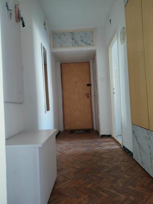 Dwupokojowe mieszkanie na parterze