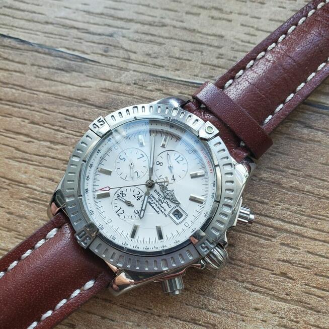 luksusowy zegarek Breitling męski . luksusowy zegarek je