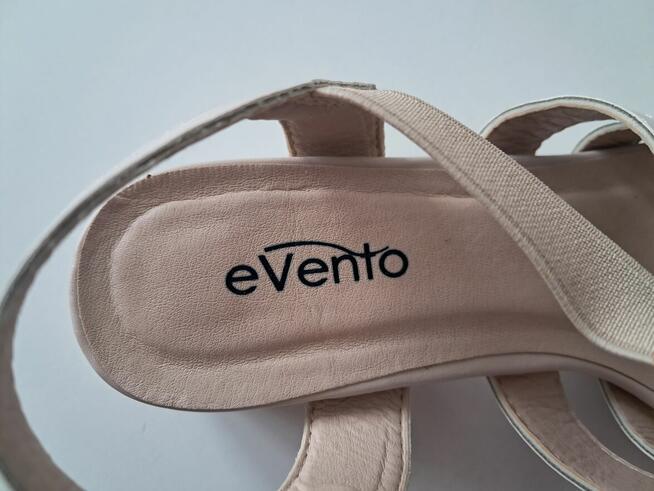 Buty damskie sandały beżowe „Evento”, do sprzedania