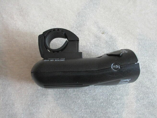 Lampa rowerowa na baterie