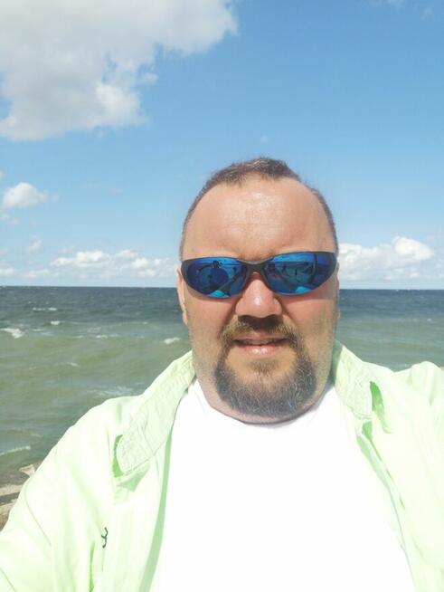 Samotny Misiek szuka zwiazku