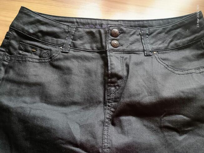 Czarna nowa jeansowa spodniczka, rozmiar 38
