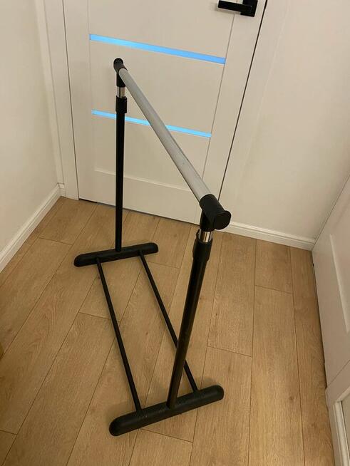 Wieszak na ubrania pojedynczy lub w komplecie