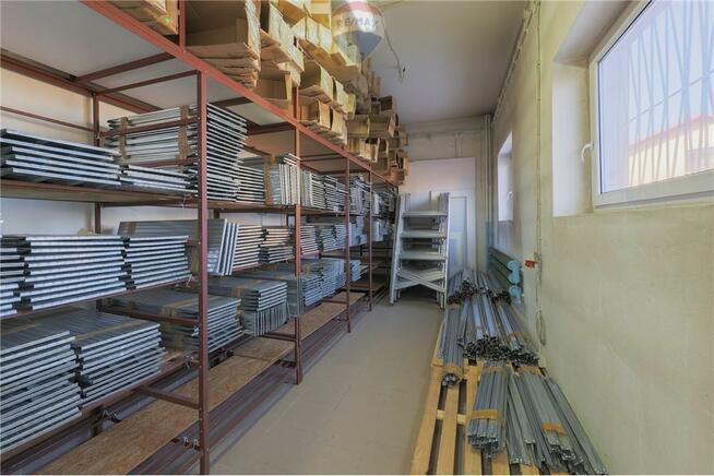 Budynek usługowo-mieszkalny 760m2+garaż