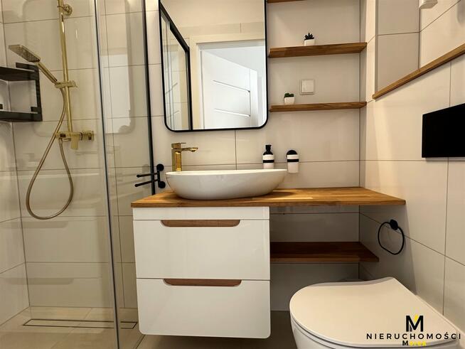 Dom Ustronie Morskie, Ku Słońcu