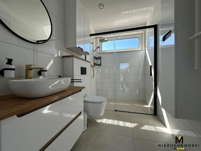 Dom Ustronie Morskie, Ku Słońcu