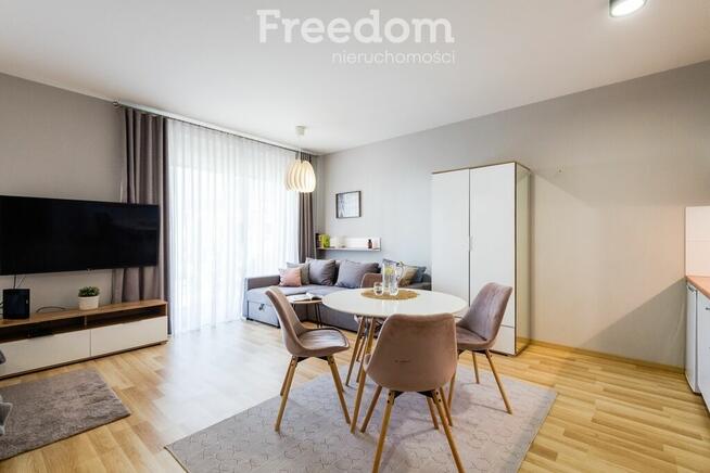 Mieszkanie nad jeziorem Jeziorak z tarasem