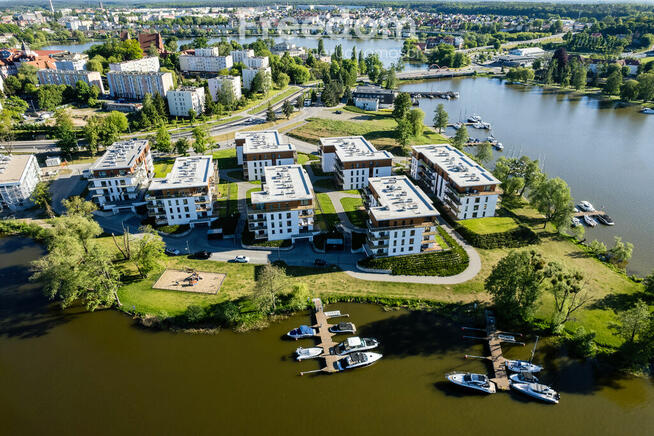 Mieszkanie nad jeziorem Jeziorak z tarasem