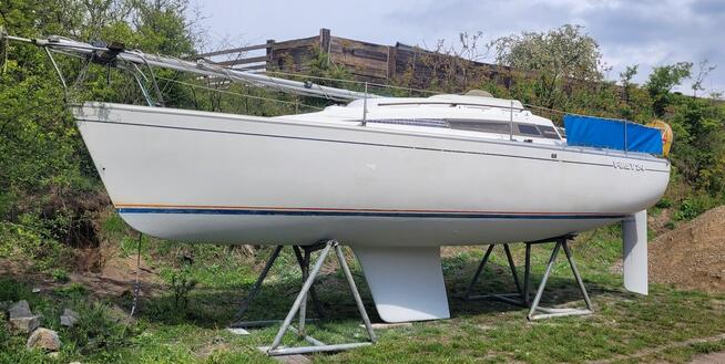 Sprzedam jacht Beneteau