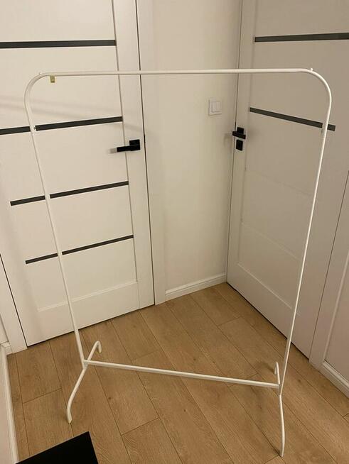 Wieszak na ubrania pojedynczy lub w komplecie